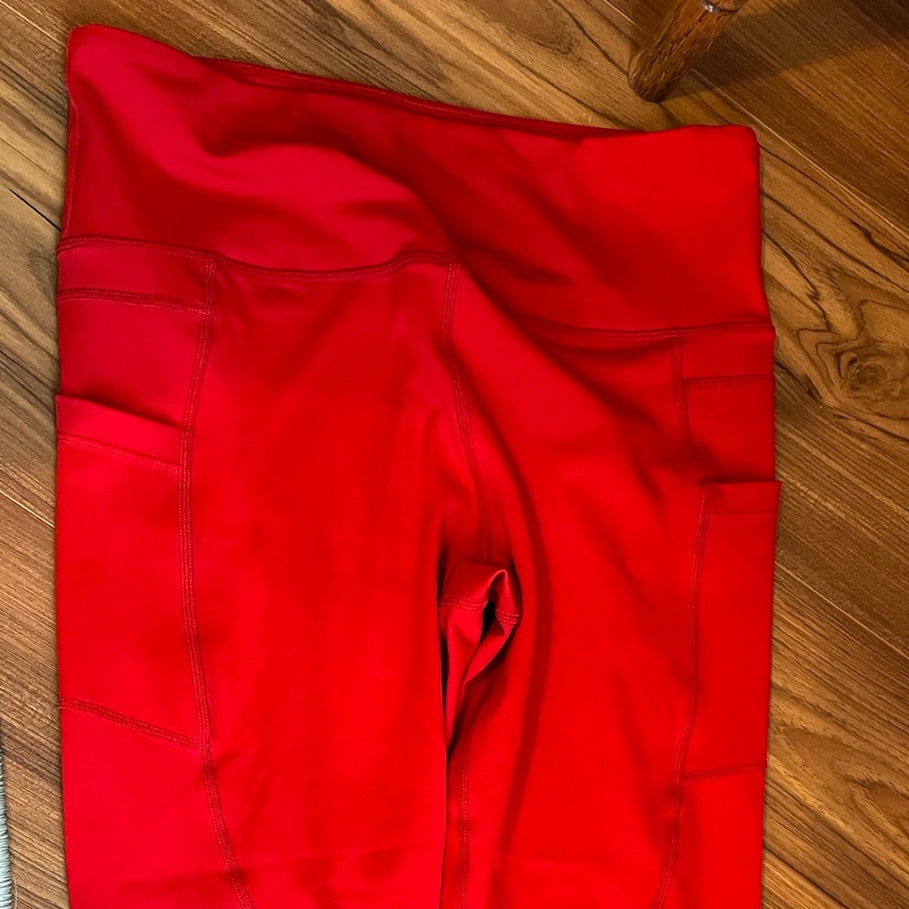 Zyia red light ‘n tight pants